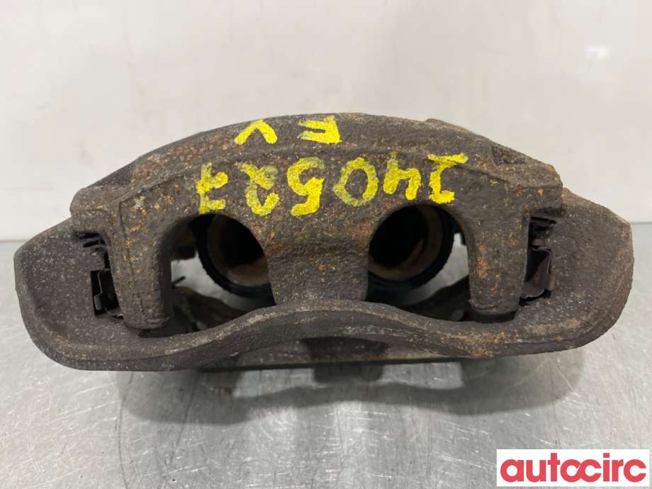 Bremsecaliper venstre foran til Mercedes Vito 2014-->> (W447) (W447) (MERCEDES|A4474208400|)