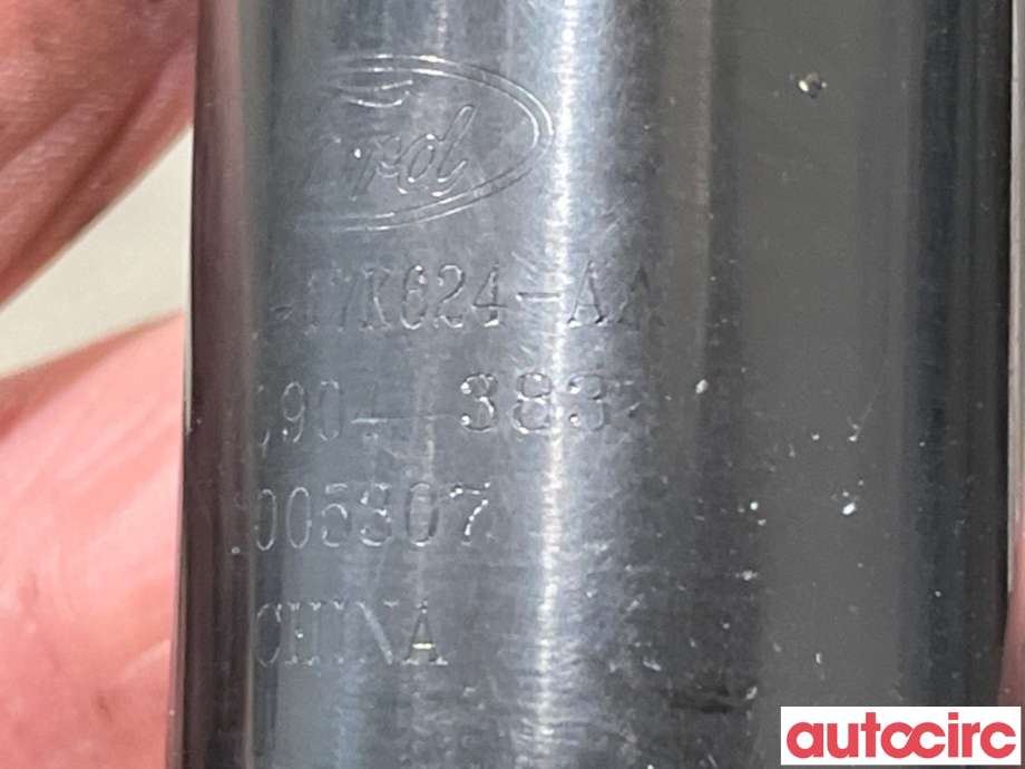 Spylerpumpe foran til Ford Fiesta 2013-2017 (Type VI, Fase 2)  (FORD|2022321||8A61-17K624-AA)