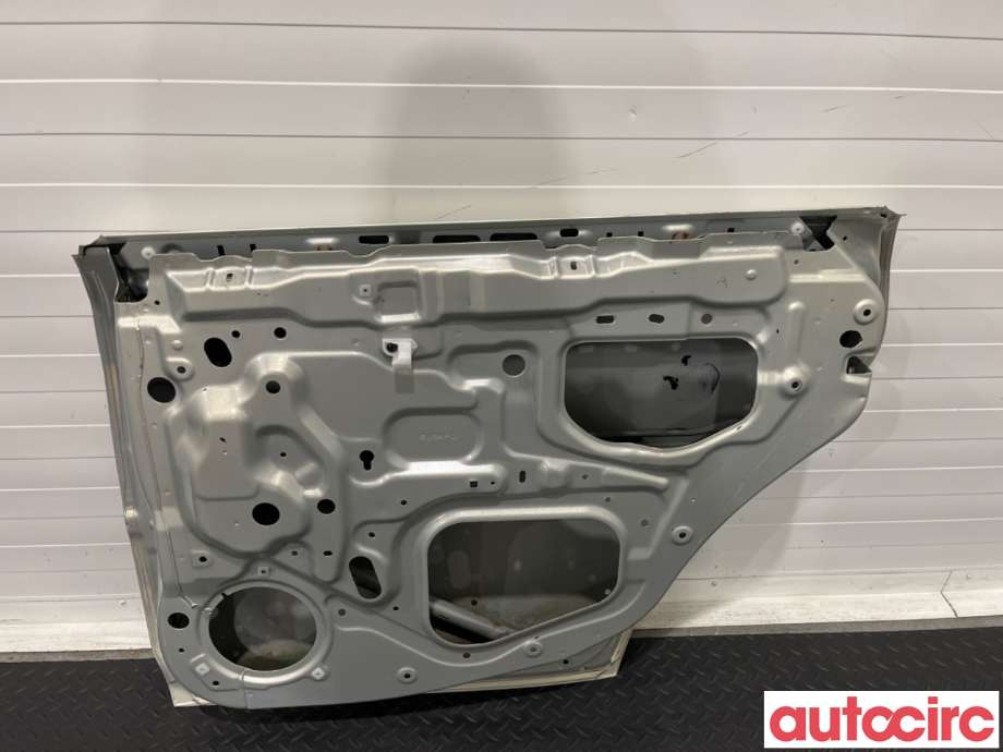 Dør høyre bak til Subaru Outback 2003-2007 (Type III, Fase 1) (SUBARU|60409AG0619P|)