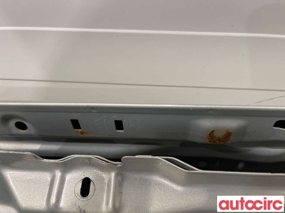 Dør høyre bak til Subaru Outback 2003-2007 (Type III, Fase 1) (SUBARU|60409AG0619P|)