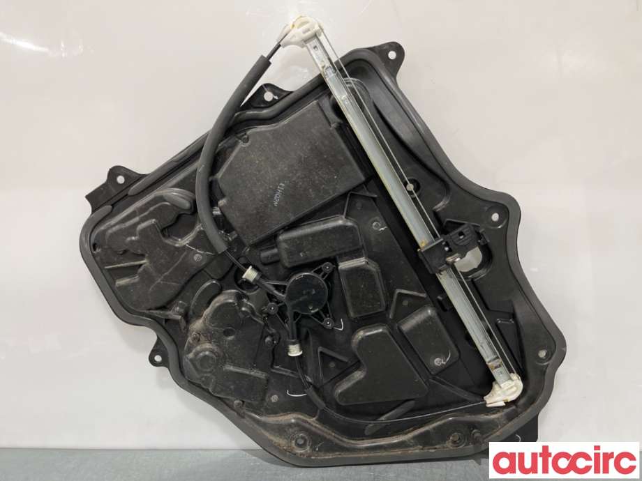 Ruteheis til Mazda 5 2011-2015 (Type II)  (MAZDA|C235-73-590B||C2357397X)