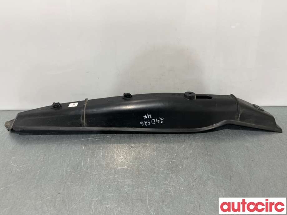 Diverse deler til Mercedes CLA 2013-2019 (C117) (C117) (MERCEDES|A1178890225||A1178890100)