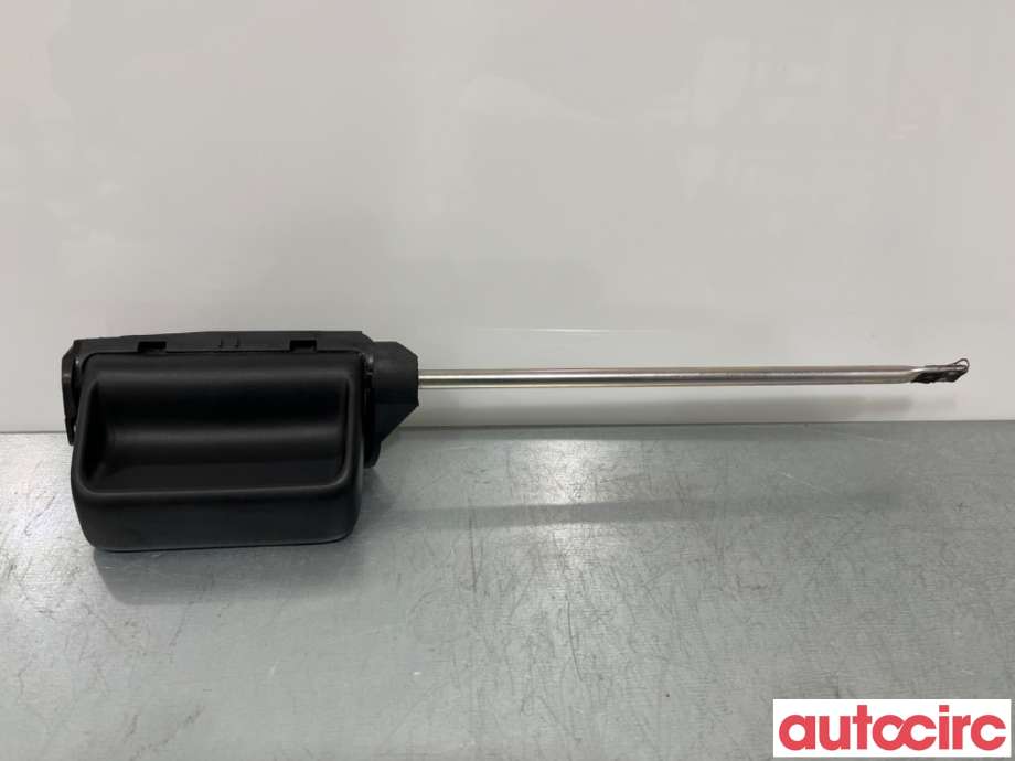 Dørhåndtak inv høyre til VW Caddy, 2010-2015 (Type III, Fase 2)  (VOLKSWAGEN|7H0843642D)