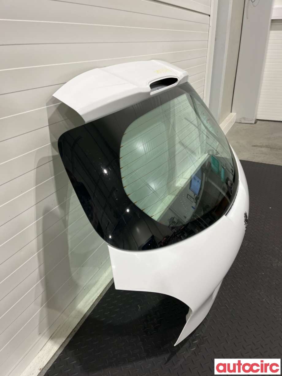 Bakluke combi til Peugeot 208 2012-2019 (Type I)  (PEUGEOT|9810682180||9672664480)