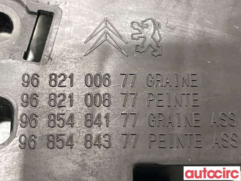 Dørhåndtak inv høyre til Citroën Berlingo 2015-2019 (Type II, Fase 2)  (CITROEN|9144F2|9685484177|98120933XT)