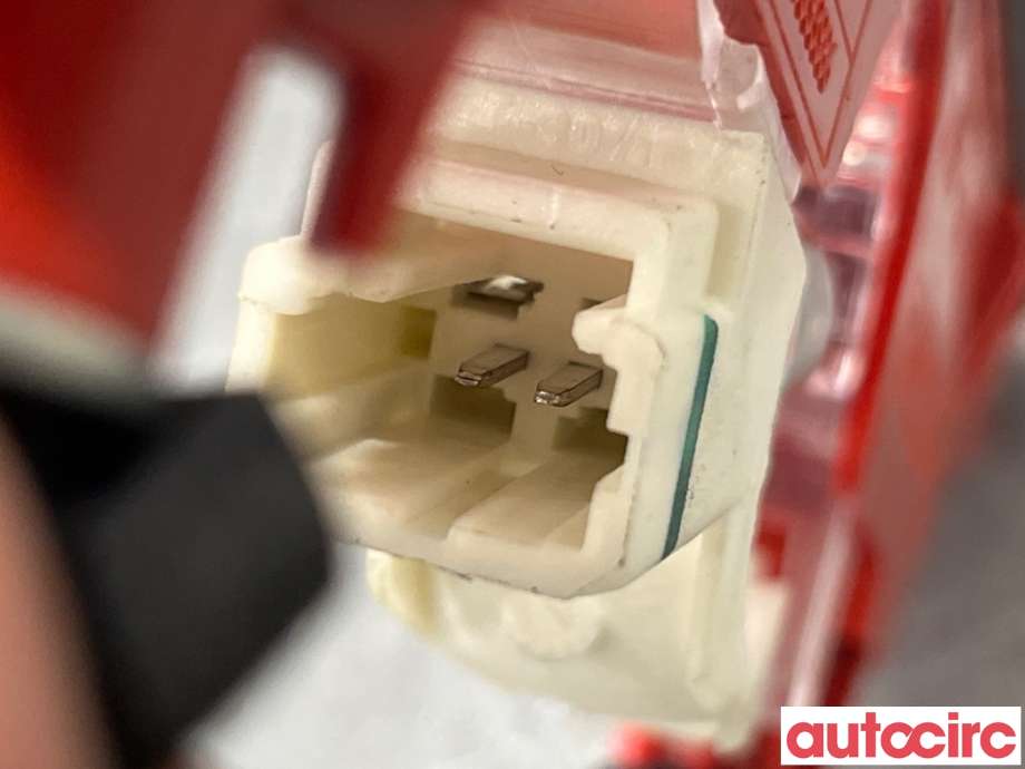 Baklykt bremselys bakrute til Citroën Berlingo 2015-2019 (Type II, Fase 2)  (CITROEN|6351FC|89093986|9688528980)