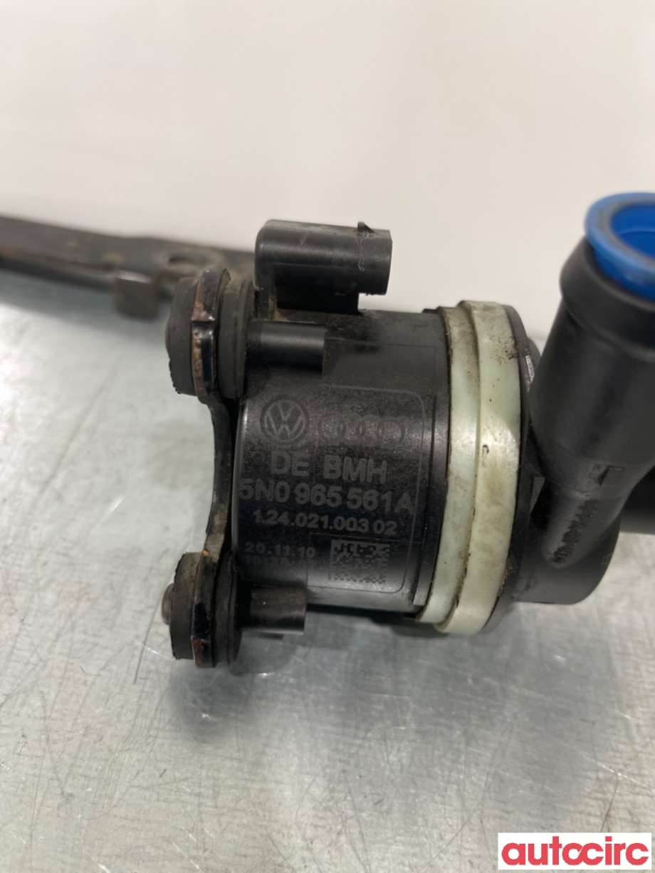 Sirkulasjonspumpe til VW Passat 2011-2015 (B7) (B7) (VOLKSWAGEN|5N0965561A|12402100302)