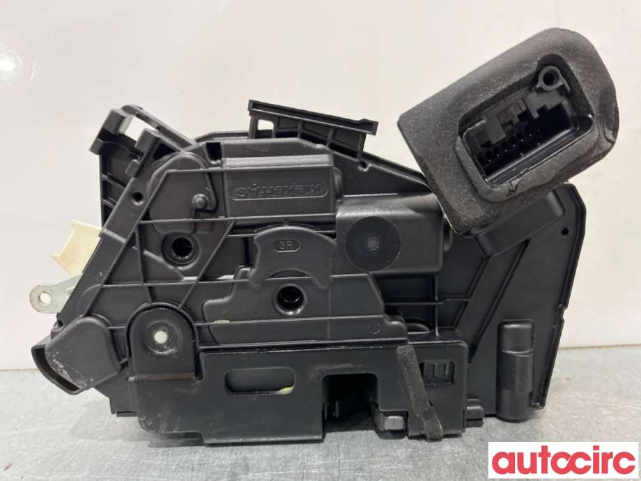 Låsekasse høyre foran til VW Golf VI 2008-2012  (VOLKSWAGEN|5K1837016D|5K1837016B|5K1837016H)