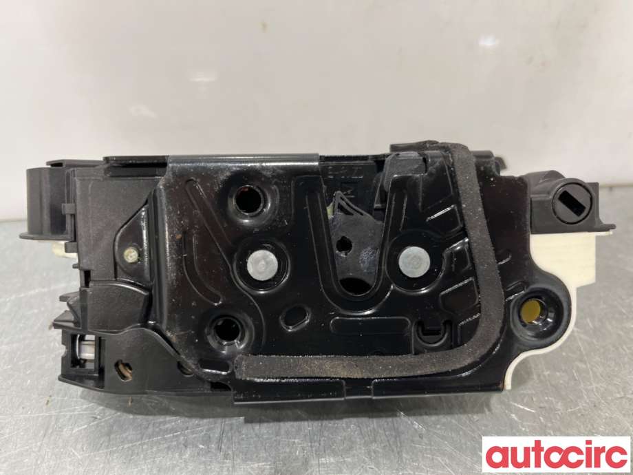 Låsekasse høyre foran til VW Golf VI 2008-2012  (VOLKSWAGEN|5K1837016D|5K1837016B|5K1837016H)
