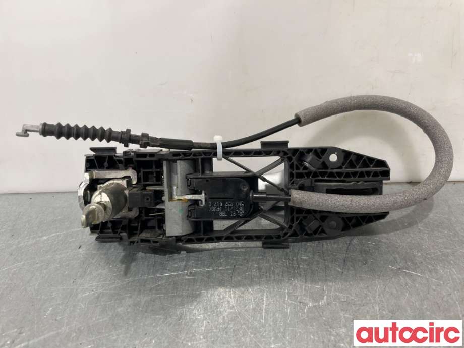 Dørhåndtak utv venstre foran til VW Golf VI 2008-2012  (VOLKSWAGEN|1K8837205F||5N0837885H)