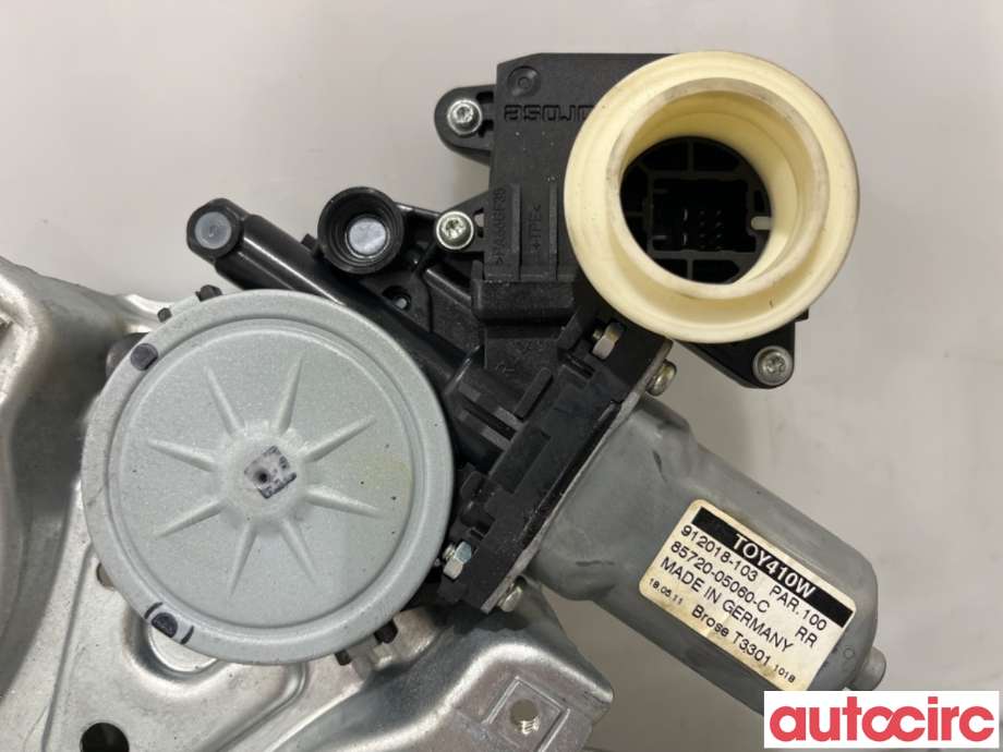Ruteheis venstre bak til Toyota Avensis 2009-2015 (Type III, Fase 1)  (TOYOTA|6984005130|912018-103|85720-05060)