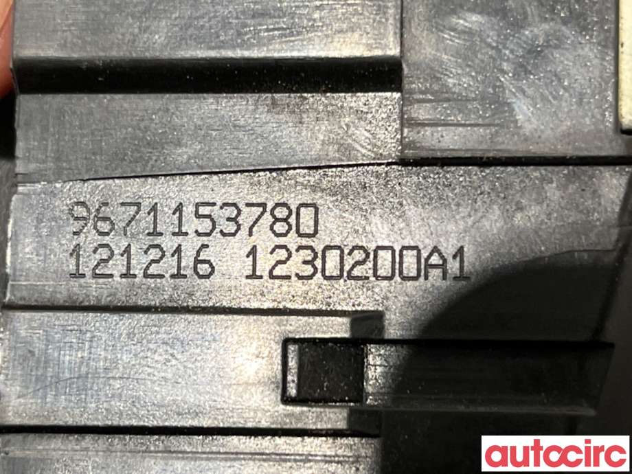 Baklukelås til Peugeot Partner 2015-2019 (Type II, Fase 2)  (PEUGEOT|8719G5||9671153780)