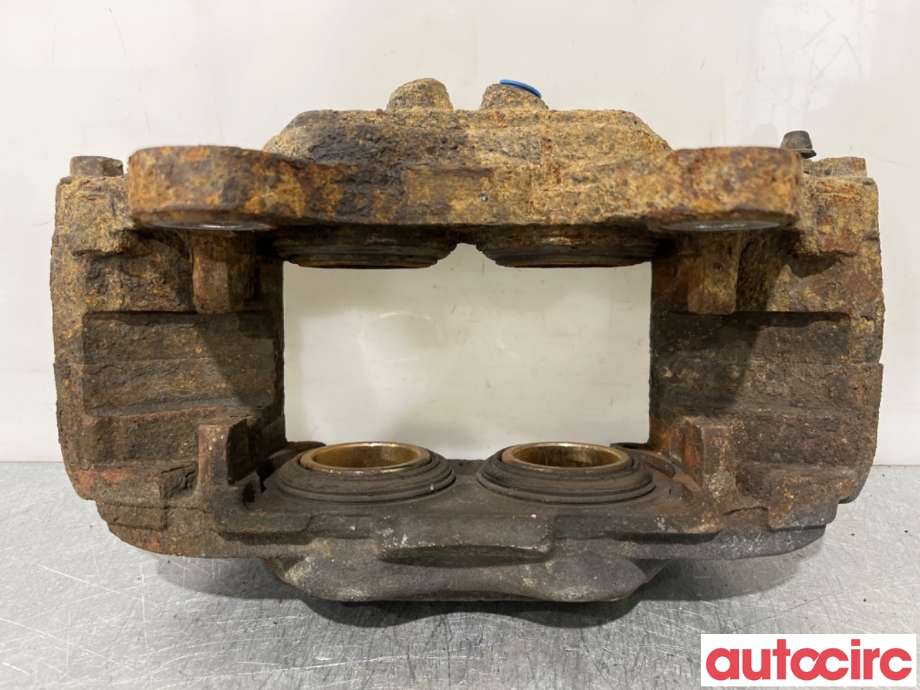 Bremsecaliper venstre foran til Toyota Hilux 2016-2020  (TOYOTA|477500K350|)