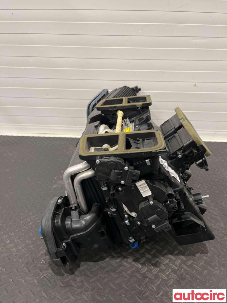 Varmeapparat til Mercedes C-Klasse 2007-2011 (Fase 1) (W204) (W204) (MERCEDES|A2048301503|)