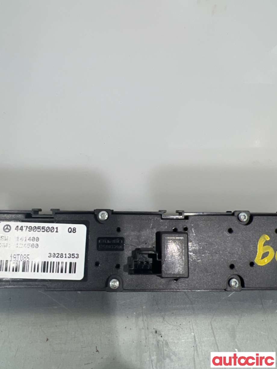 Bryter nødblink til Mercedes Vito 2014-->> (W447) (W447) (MERCEDES|A 447 905 50 01|)