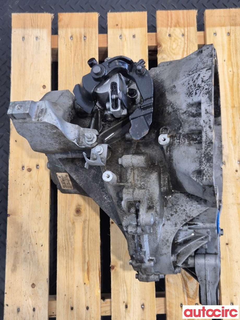 Girkasse manuell 6-trinn til Ford Focus 2011-2014 (Type III, Fase 1)  (FORD|2255835||AV6R-7002-KK)