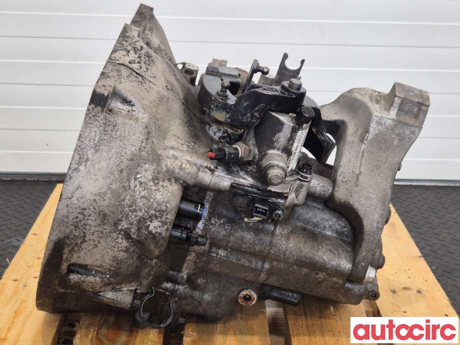 Girkasse manuell 6-trinn til Ford Focus 2011-2014 (Type III, Fase 1)  (FORD|2255835||AV6R-7002-KK)