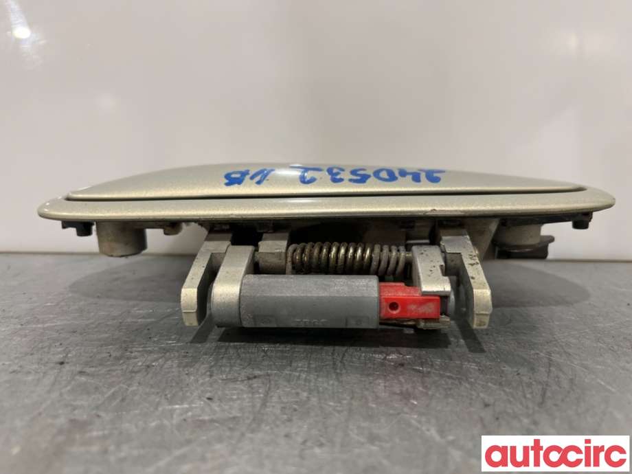 Dørhåndtak utv venstre bak til Subaru Outback 2003-2007 (Type III, Fase 1)  (SUBARU|61022AG010GA|)