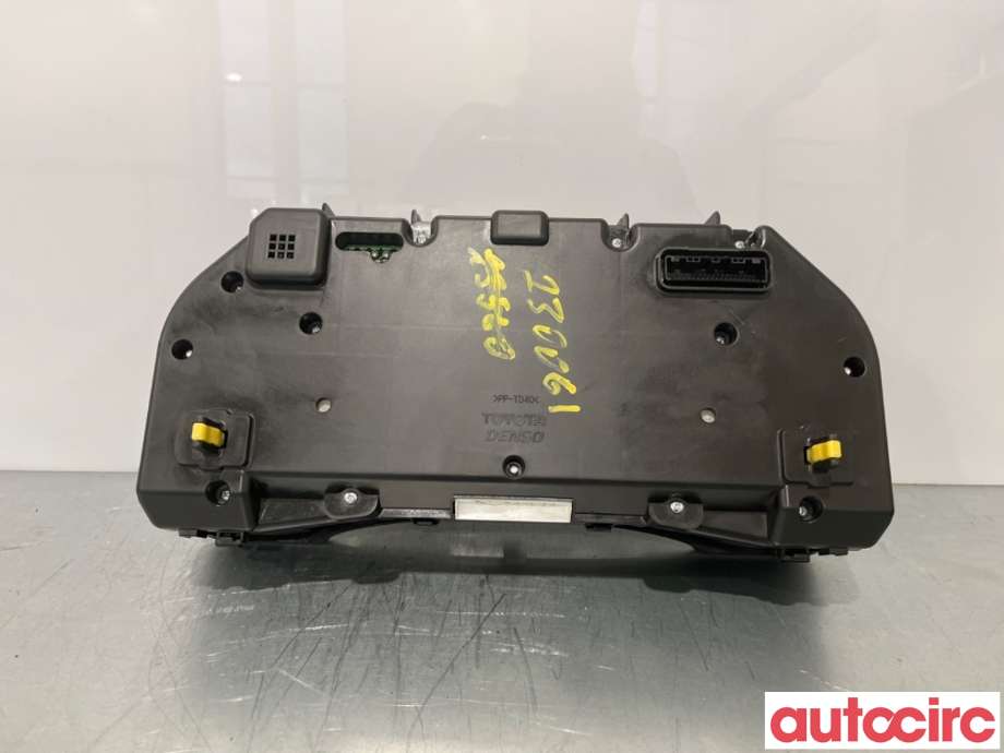 Diverse deler til Toyota Avensis 2009-2015 (Type III, Fase 1)  (TOYOTA|8380005K20|)