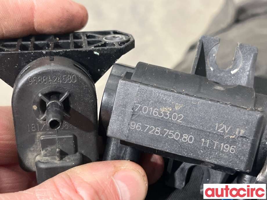 Vakuumventil til Ford Focus 2011-2014 (Type III, Fase 1) (FORD|1741240|70163302|9688124580)