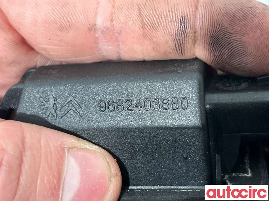 Skiltlys til Peugeot 208 2012-2019 (Type I)  (PEUGEOT|6340G3||9682403680)