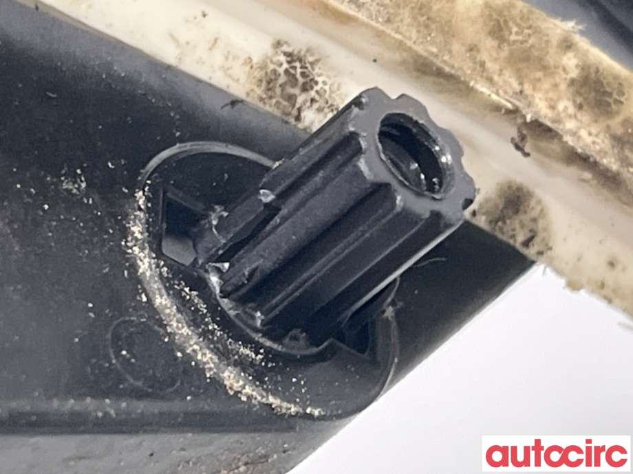 Ruteheis til Mercedes CLA 2013-2019 (C117) (C117) (MERCEDES|A1177300279||A1177302600)