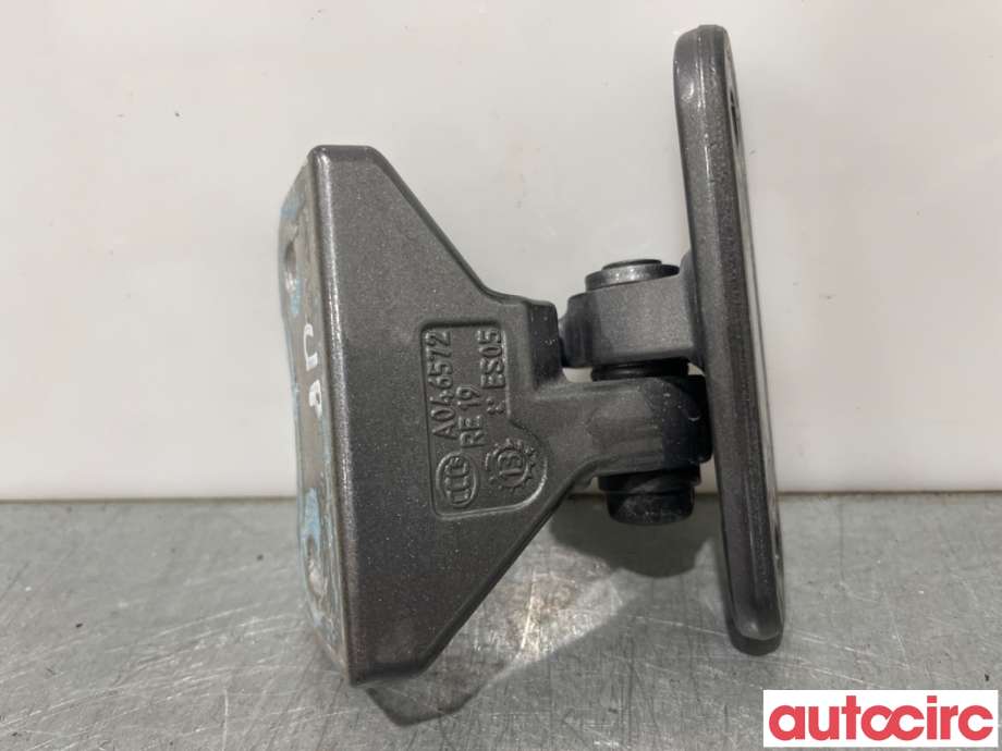 Hengsler til Mercedes CLA 2013-2019 (C117) (C117) (MERCEDES|A1767300637|)