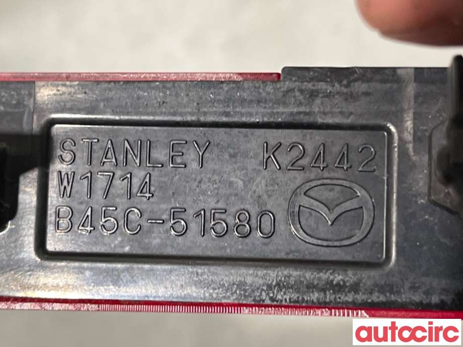 Baklykt bremselys bakrute til Mazda 3 2013-2016 (Type III, Fase 1)  (MAZDA|B45C-51-580B||B45C-51580)