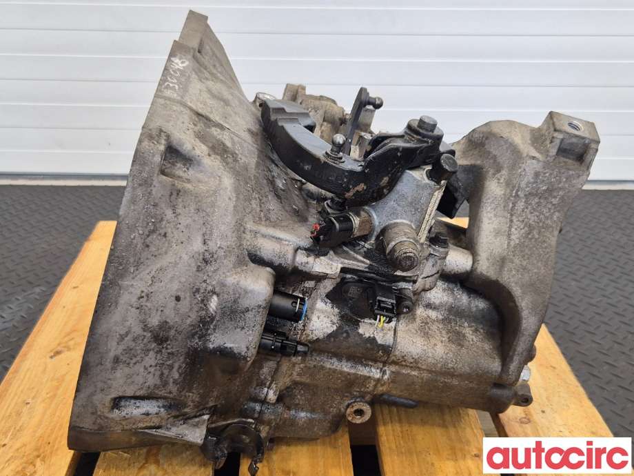 Girkasse manuell 6-trinn til Ford Focus 2011-2014 (Type III, Fase 1)  (FORD|2255835||AV6R-7002-KK)
