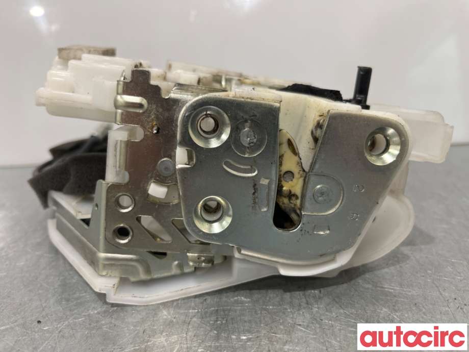 Låsekasse høyre bak til Subaru Outback 2003-2007 (Type III, Fase 1)  (SUBARU|61034AG001|61039AG100|61034AG002)