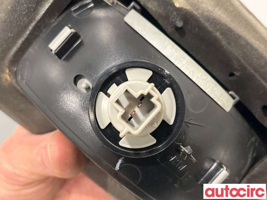 Baklykt fra støtfanger til Subaru Outback 2003-2007 (Type III, Fase 1) (SUBARU|84912AG221||84912AG220)