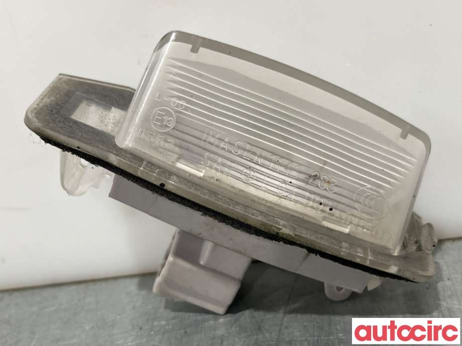 Skiltlys til Mitsubishi Outlander, 2015-->> (Type III, Fase 2)  (MITSUBISHI|8341A009)