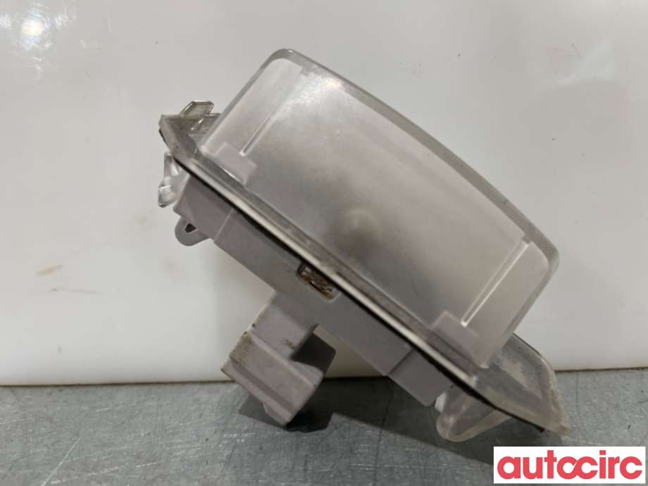 Skiltlys til Mitsubishi Outlander 2015-->> (Type III, Fase 2) (MITSUBISHI|8341A009|)