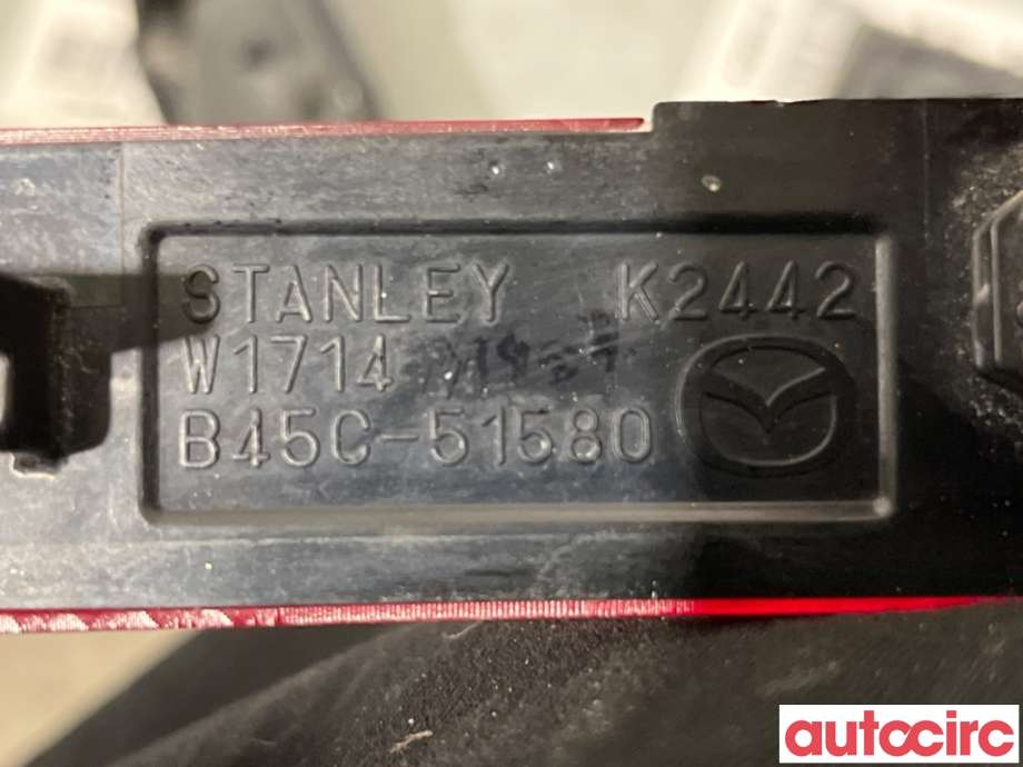Baklykt bremselys bakrute til Mazda CX-3 2015-2022  (MAZDA|DB2R-51-580A||B45C-51580)