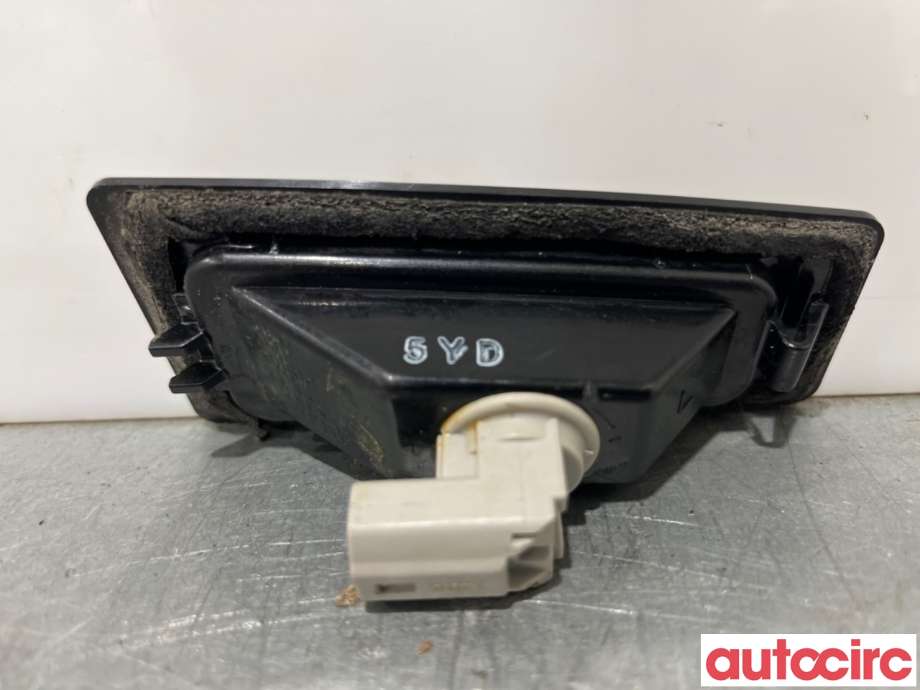 Skiltlys til Mazda CX-3 2015-2022  (MAZDA|B45A-51-2L0B|)
