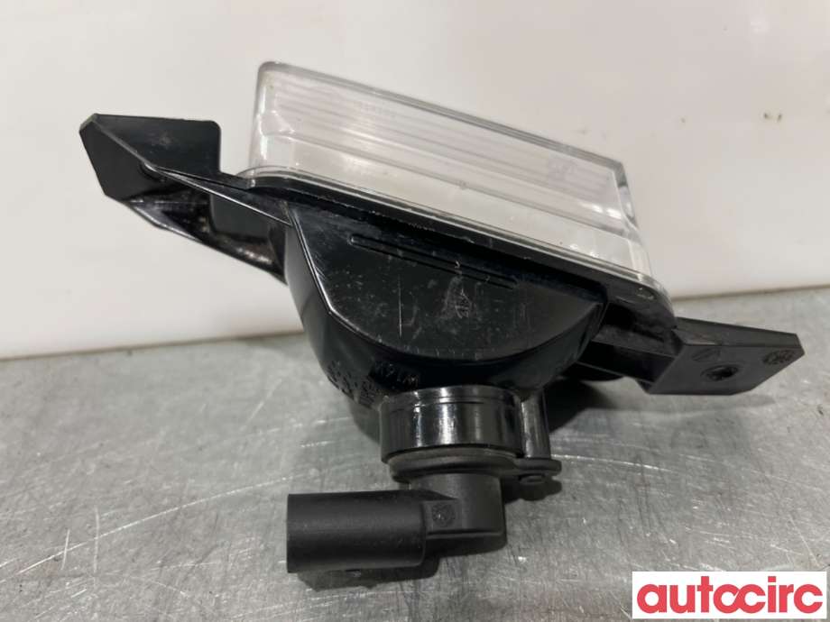 Baklykt fra støtfanger til VW Tiguan 2007-2011 (Type I, Fase 1)  (VOLKSWAGEN|5N0941072||5N0941072A)