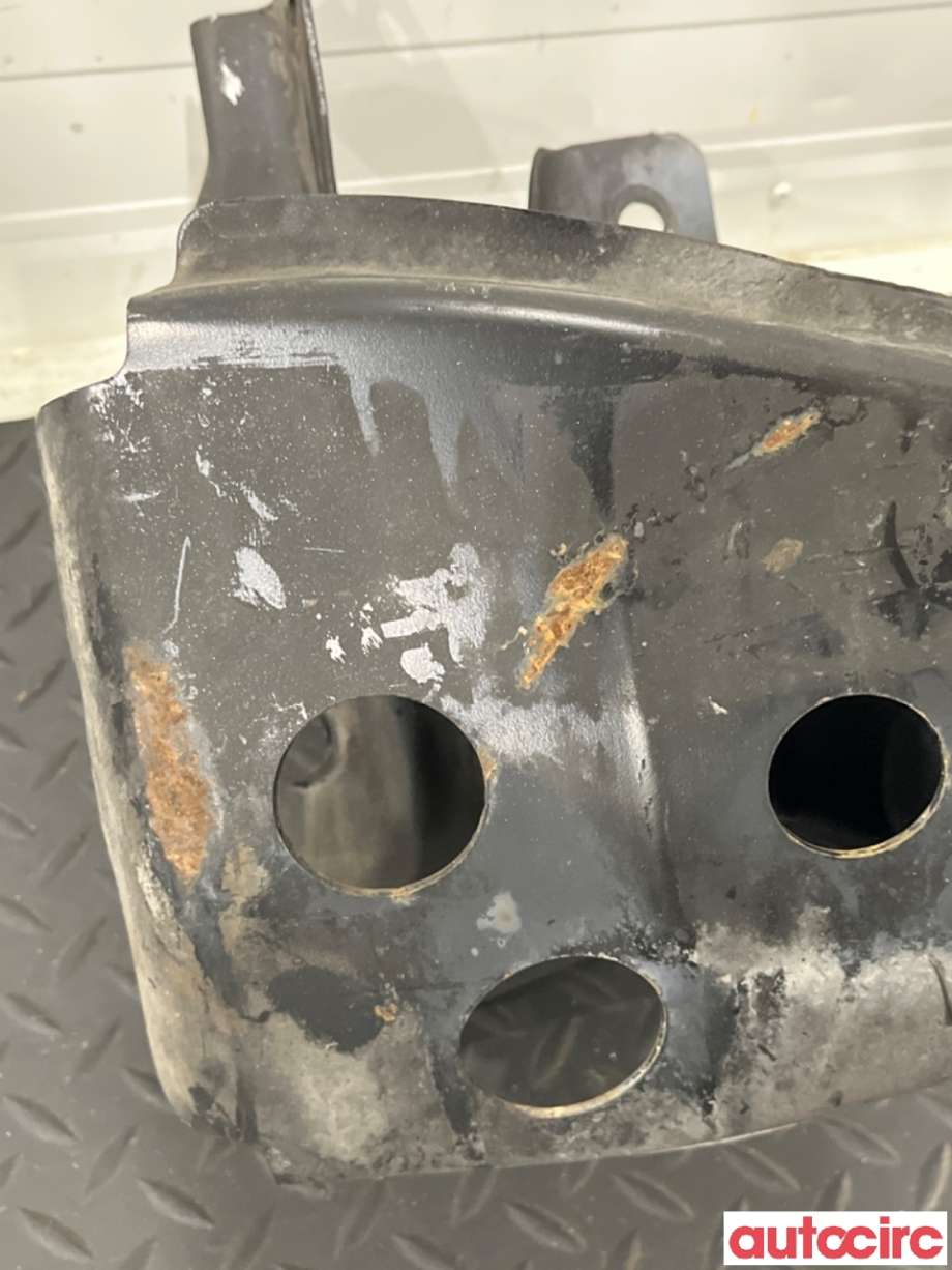 Støtfangerforsterkning foran til VW Transporter / Caravelle 2003-2009 (Fase 1) (T5) (T5) (VOLKSWAGEN|7E0807109B|)