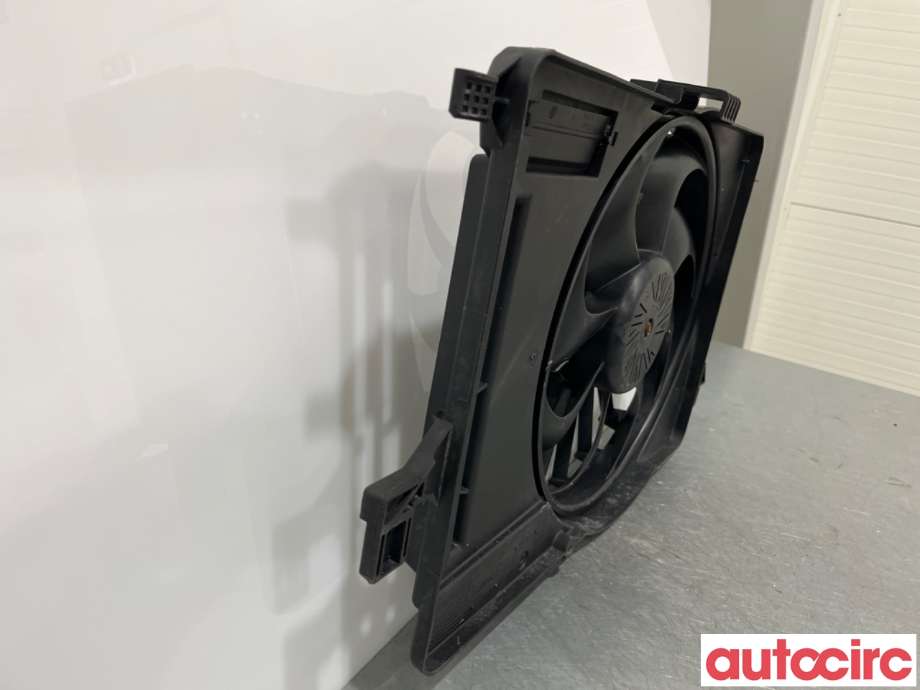 Kjølevifte til Ford Focus 2011-2014 (Type III, Fase 1)  (FORD|2269553||8V61-8C607-EB)