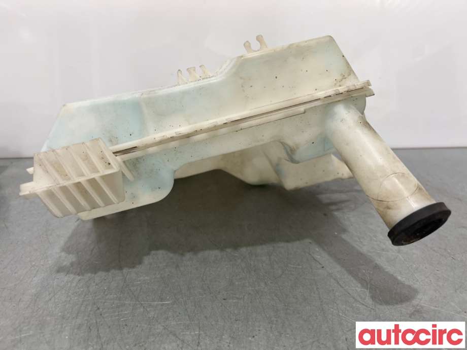 Spylertank til Ford Focus 2011-2014 (Type III, Fase 1)  (FORD|2266980||BV61-13K175-AD)