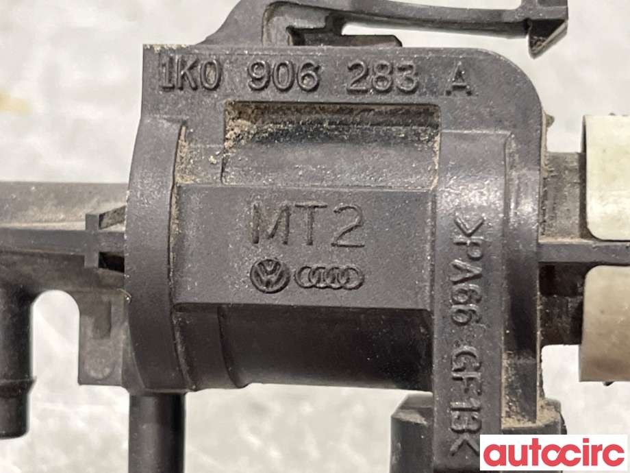 Vakuumventil til Audi Q5 2008-2012 (Type I, Fase 1)  (AUDI|1K0906283A|)
