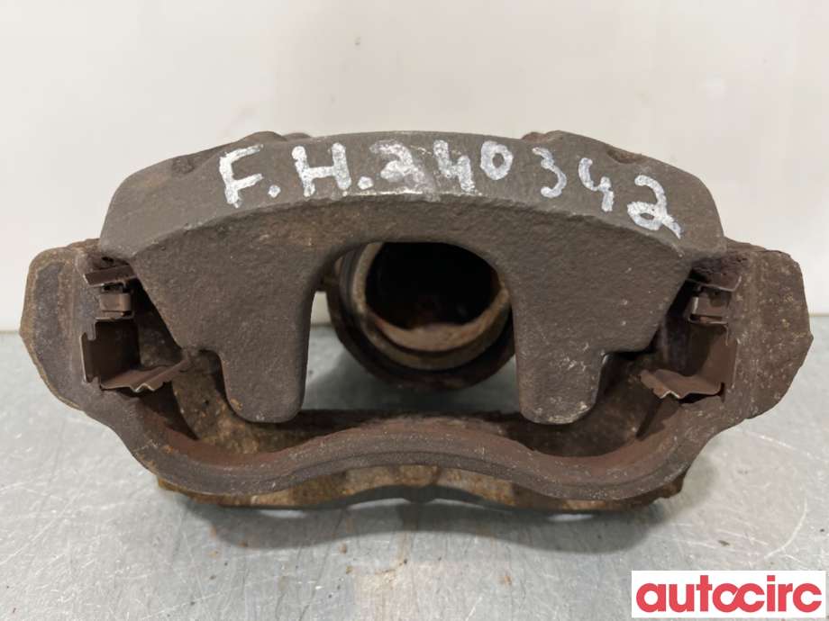 Bremsecaliper høyre foran til Toyota Avensis 2009-2015 (Type III, Fase 1)  (TOYOTA|4773002361|)