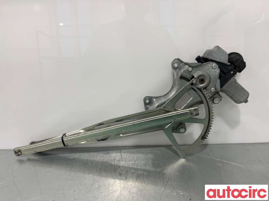 Ruteheis venstre foran til Toyota Urban Cruiser 2009-2014  (TOYOTA|8572030340|)