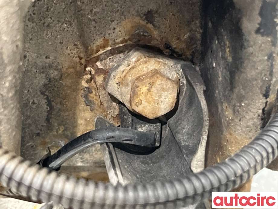 Hjulspindel høyre foran til Peugeot 208 2012-2019 (Type I)  (PEUGEOT|1607557580|)