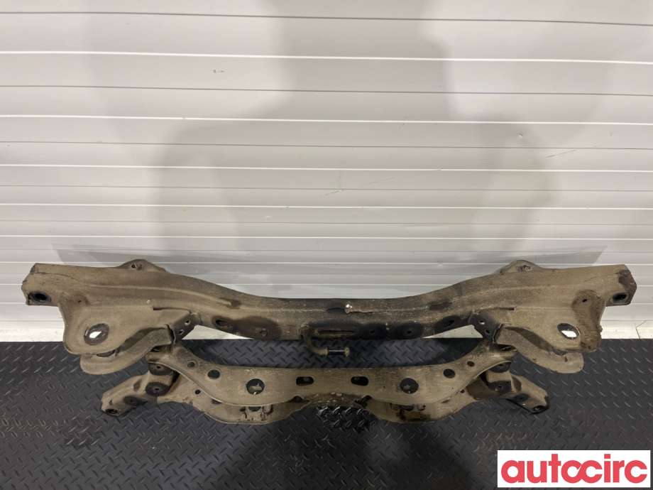 Travers bak til Hyundai i30 2017-2020 (Type III) (HYUNDAI|55410G4AA0|)