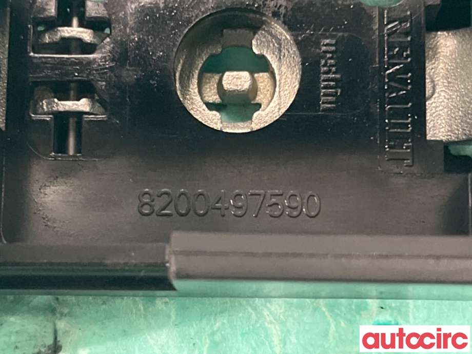 Dørhåndtak utv høyre foran til Renault Kangoo 2008-2021 (Type II)  (RENAULT|7701478188||8200497590)