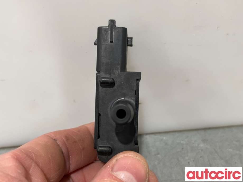 Miscellaneous parts til Opel Corsa D 2006-2014  (OPEL|55566186|)