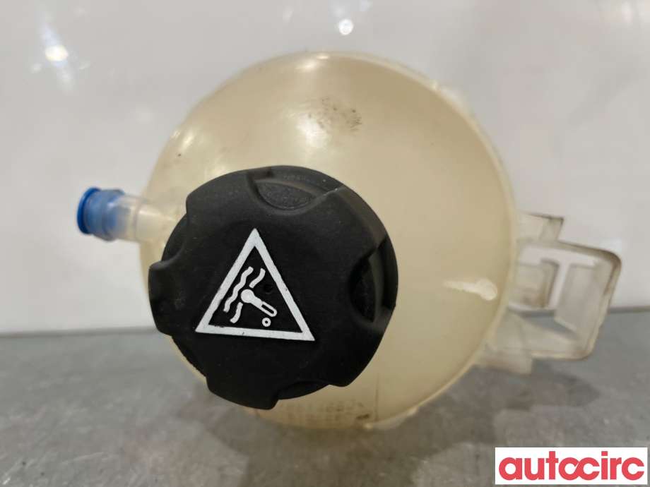 Ekspansjonstank til Peugeot 3008 2016-->> (Type II)  (PEUGEOT|9678125880|)