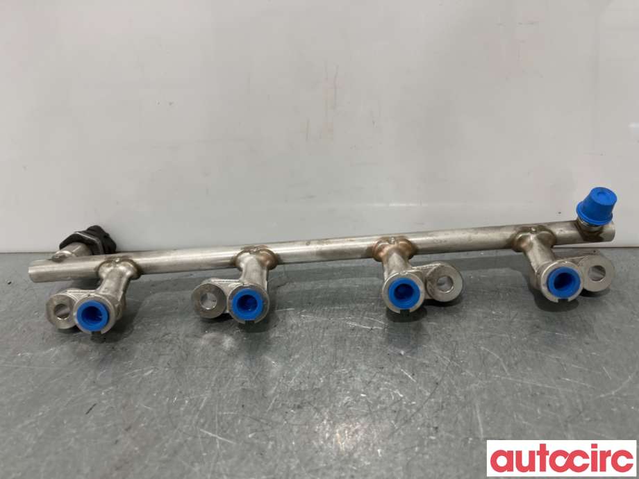 Dyseskinne (fuelrail) til Mazda 2 2015-2019 (Type III, Fase 1)  (MAZDA|P501-13-150||P50113150)
