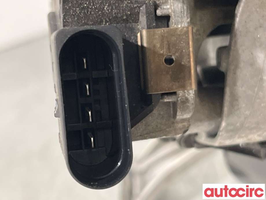 Viskermotor frontrute til Mercedes GLC 2015-2022 (X253) (X253) (MERCEDES|A2538205500|1397220729|A2538200040)