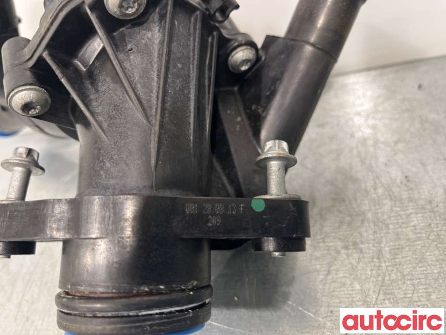 Diverse deler til Mercedes CLA 2013-2019 (C117) (C117) (MERCEDES|A2702002200||A2702000615)